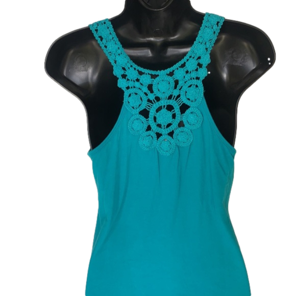 Old Navy Tank top crochet detail - Picture 2 of 4